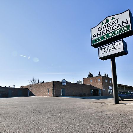 Devils Lake Great American Inn & Suites מראה חיצוני תמונה